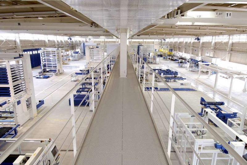 Die neue Produktionshalle von Trumpf in Japan ist 100 m lang und 42 m breit. (Archiv: Vogel Business Media)