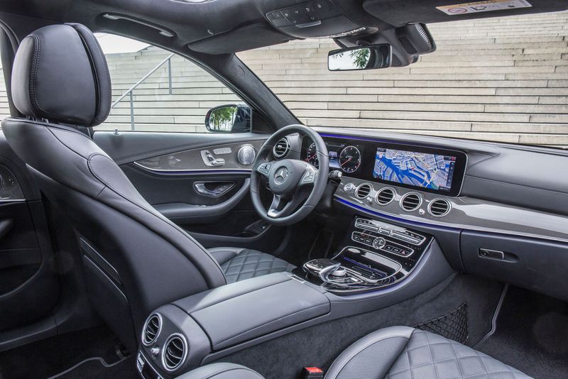 Das Interieur konnte schon bei der Limousine überzeugen und gefällt mit viel Detailtreue und hochwertiger Verarbeitung. (Daimler)