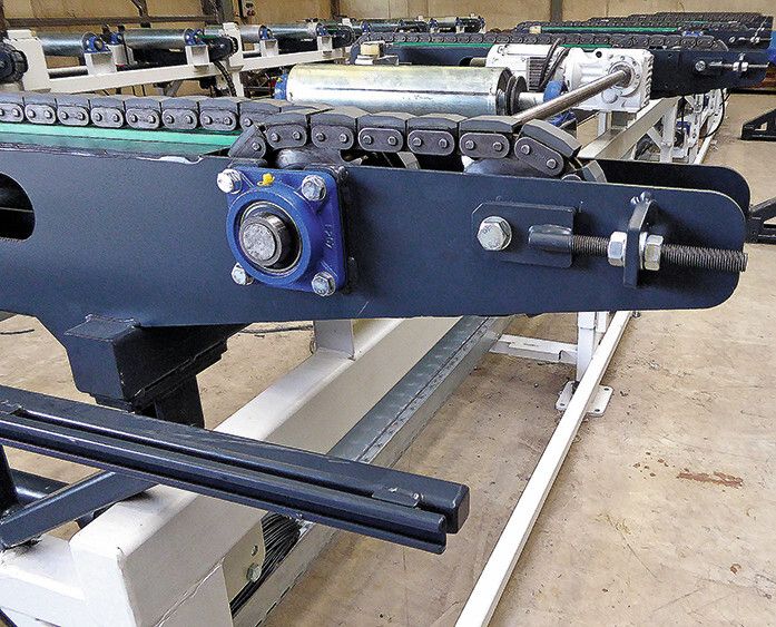 Die Profilrohre bilden das Gerüst für Baugruppen für große Transportanlagen und Vorrichtungen in der Holzindustrie, genauer gesagt in der Säge- beziehungsweise Leimholzindustrie, sowie beim Sondermaschinenbau und diversen Transportvorrichtungen. Dabei kommt es auf hohe Passgenauigkeit an. (Bild: Kuhn)