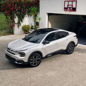 Der ë-C4 X 136 ist in der Basisausstattung „You“ ab rund 36.000 Euro zu haben.(Bild:  Citroën)