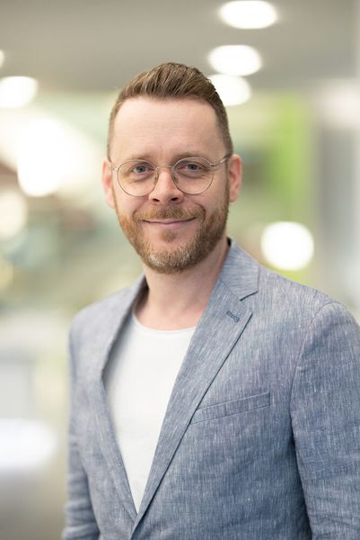 Jochen Sadlers, VP Global Marketing bei der WAGO GmbH & Co. KG, fragt 2026, wie Marken inmitten von Social Media Noise mit ihren Botschaften relevant bleiben können, indem sie Kreativität und alternative Kommunikationskanäle nutzen. (Bild: WAGO GmbH & Co. KG)