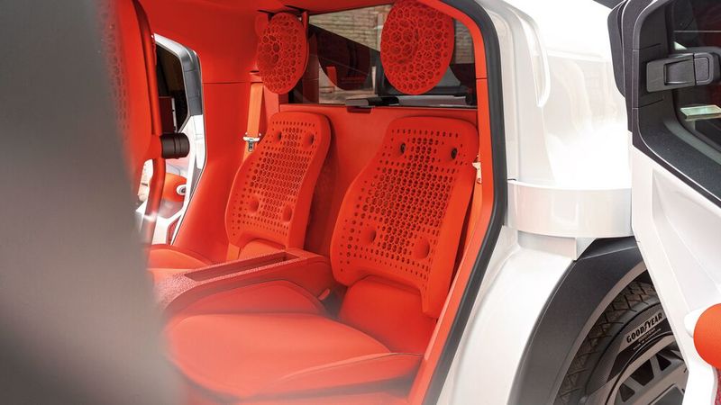 Die Sitze bestehen aus recycelbarem, thermoplastischem Polyurethan von BASF. (Bild: Stellantis)