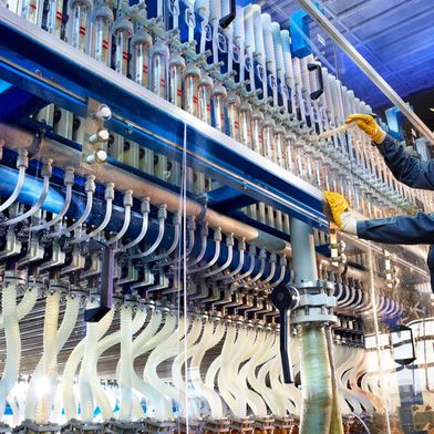 Covestro-Mitarbeiter in der Chlorproduktion (Bild: Covestro)