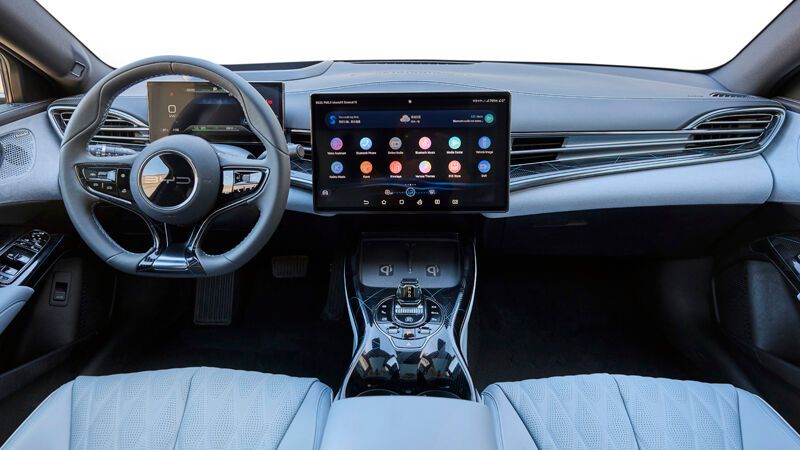 Der Innenraum wirkt hochwertig.  (Bild: BYD)