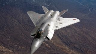 So stellt sich ein Künstler vor, wie das Kampfflugzeug aussehen könnte, das einmal aus dem Bündnis FCAS hervorgehen soll. Aber, wie damals im Vorfeld zum Eurofighter, gibt es wieder Unstimmigkeiten, bei denen es darum geht, wer den Hut aufhat. Es streiten Airbus und Dassault. (Bild: Rama)