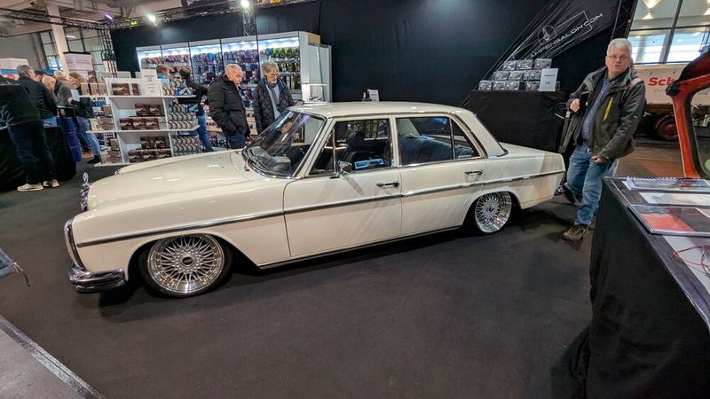 Diente zwar nur als Eyecatcher für den Stand eines Leuchtmittelanbieters, dennoch hübsch anzusehen. (Bild: Dominsky – VCG)