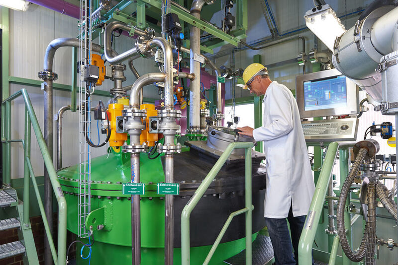 Der Spezialchemiekonzern Lanxess investiert in die Ionenaustauscher-Produktion in Leverkusen. (Lanxess)