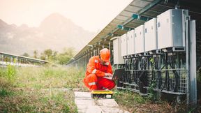 Grid-forming inverters are also known as grid-forming resources and grid-forming IBR. This article explains grid-forming inverters in detail.  (Bild: © only_kim - stock.adobe.com)