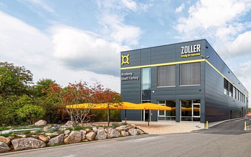 Die neue Smart Factory für Kundenpräsentationen und Zoller-Academy – auf der Seite der Helene-Zoller-Garten.  (Zoller)