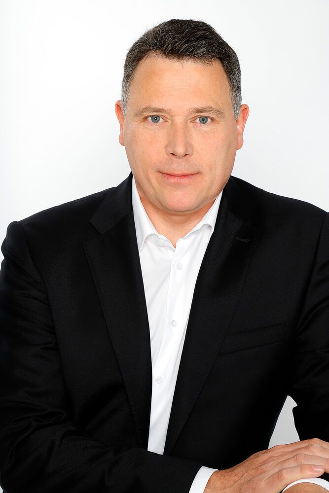 Matthias Poppel ist Chief Sales & Marketing Officer der Swissbit AG. 