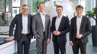 Freuen sich über Rekordumsatz: Der Vorstand der Lapp-Gruppe (v. l.) CFO Jan Ciliax, CEO Matthias Lapp, CTO Hubertus Breier, CSO Dr. Christoph Hiller.  (Bild: Lapp)