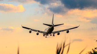 Das Pilotenassistenzsystem LNAS ermöglicht leisere und treibstoffsparende Anflüge. (gemeinfrei)