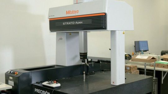The high-precision Strato Apex machine works at less than a micron.(Source:  Mitutoyo)