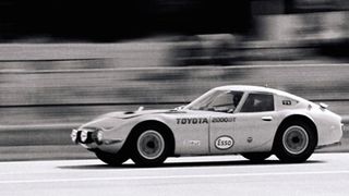 Für alle Fans fernöstlicher Fast-and-Furious-Racer ist der 2000 GT Japans erster Supersportwagen. (Foto: Toyota)