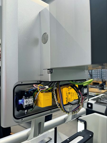 Lösungen wie der PITreader oder die PITreader Card von Pilz erfüllen schon heute die Anforderungen der MVO. (Bild: Leicht)