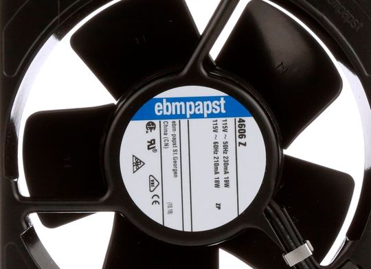 Luft anhalten! Das für seine Lüftungssysteme bekannte Familienunternehmen EBM-Papst meldet, dass man das Geschäft an den US-Konzern Madison Air verkauft. Lesen Sie hier, warum ...(Bild:  EBM-Papst)