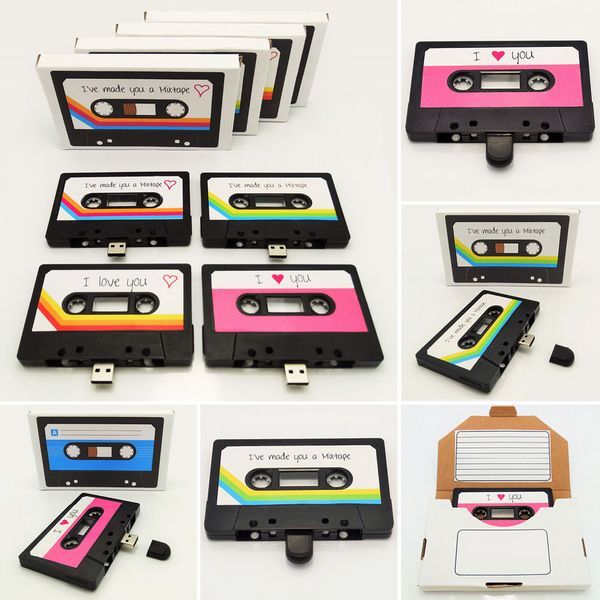 Bei www.etsy.com/de/ gibt es „I've made you a Mixtape USB“ – ein USB-Stick in Kassettenform für rund 23 Euro. (www.etsy.com/de/)