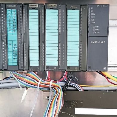 Bei der S7-314C handelt es sich um eine Kompakt-CPU. Da hier die Module fest mit der CPU verbaut sind, lassen sich diese nicht austauschen. (Bild: VCG)