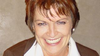 Anne M. Schüller ist Management-Consultant und gilt als führende Expertin für Loyalitätsmarketing. Im Januar 2010 ist ihr brandneues Buch erschienen: „Kunden auf der Flucht? Wie Sie loyale Kunden gewinnen und halten.“ (Archiv: Vogel Business Media)