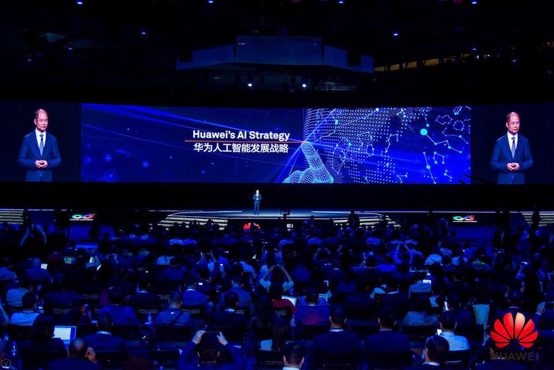 Die Veranstaltung eröffnete Huaweis diesjähriger CEO William Xu, der die KI-Strategie seines Unternehmens erläuterte. (c3f3 Huawei)