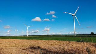 Die vielen Windkraftanlagen sieht Northvolt als klaren Standortvorteil in Schleswig-Holstein. (Bild: frei lizenziert)