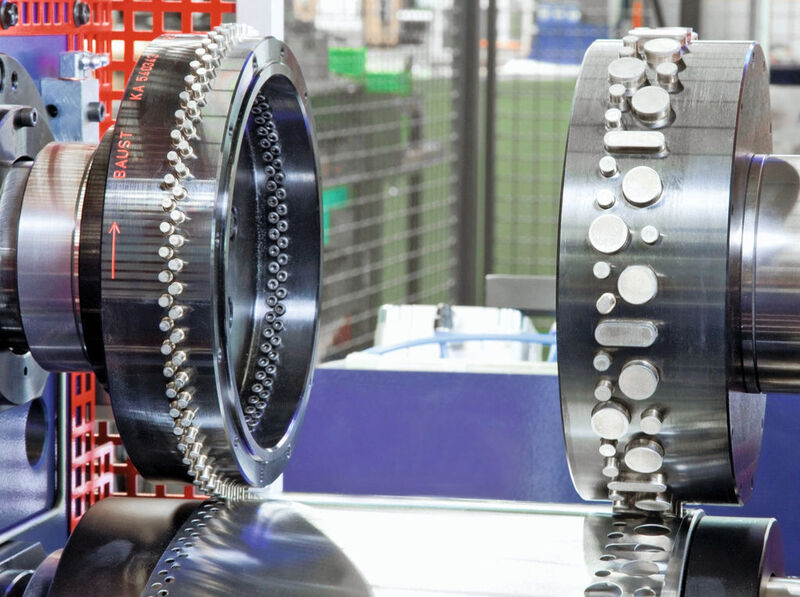 Bild 3: Die Rotationsstanze Duo BRS 650 von Baust bietet mit den verschiedenen Produktbreiten die optimale Anwendung für Sockelprofile. Bild: Baust (Archiv: Vogel Business Media)