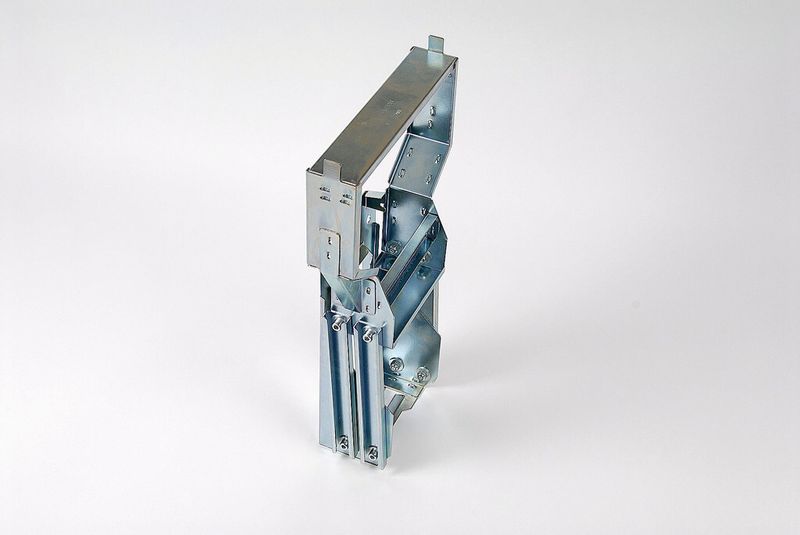 Entsprechend den Projekten werden von der Entwicklung und Planung über den Werkzeugbau bis hin zur kompletten Teilefertigung und Baugruppenmontage alle Aufgaben der klassischen Blechbearbeitung realisiert. (Bild: Schänis)