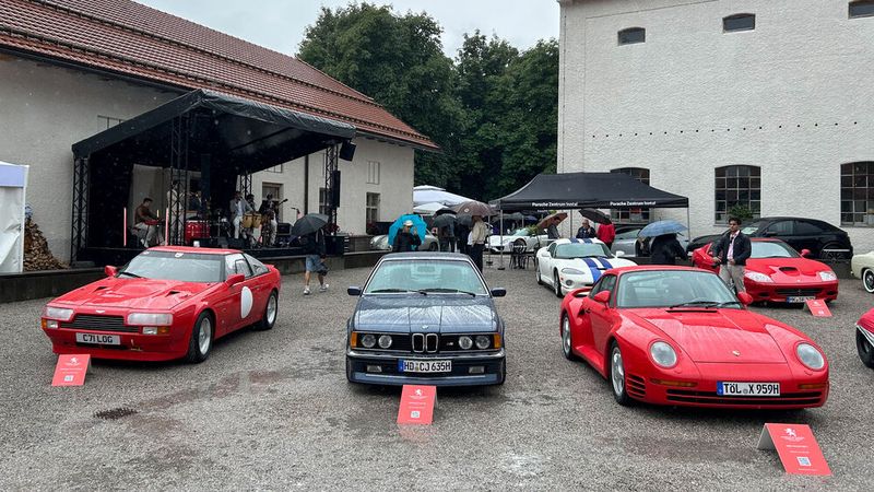 Von links: Aston Martin V8 Zagato (1986), BMW M 635 CSI (1985) und Porsche 959 S (1986). (Bild: Peter Diehl)