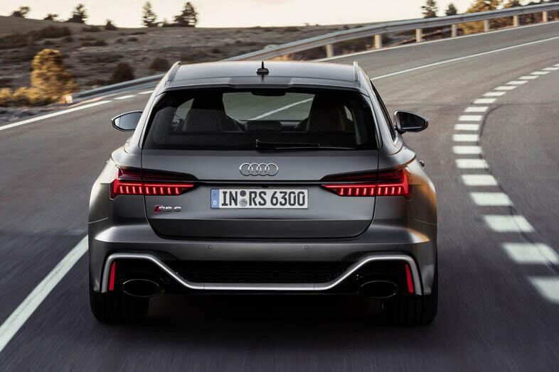 Geliefert wird dieses Leistungspaket ... (Audi)