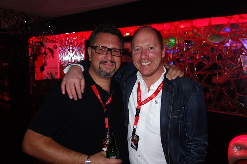 It's gonna be a good night, denken sich (l.) Thomas Kammerer und Sascha Böhmer, SanDisk (Bild: IT-BUSINESS)