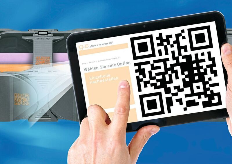 Mit einer QR-Code-App lassen sich per Smartphone oder Tablet-PC Informationen rund um die jeweilige E-Kette abrufen. (Igus)