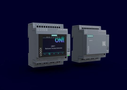 Logo! 9 mit neuem Farb-Touchdisplay direkt am Basismodul (Bild:  Siemens)