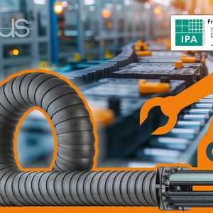 Die Triflex R TRC von Igus sorgt dank Trockenreinraum-Zertifizierung, ESD-Material und Schmierfreiheit für Sicherheit in der Batteriefertigung. (Bild:  Igus)