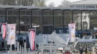 Rund 2000 neue und 500 gebrauchte Anhänger sind sofort mitnahmebereit. (Foto: Wörmann)