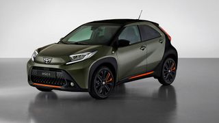 Der Toyota Aygo X ist zwar mehrere Tausend Euro teurer als sein Vorgänger, hat sich qualitativ aber nicht verbessert, kritisiert der ADAC.  (Bild: Toyota)