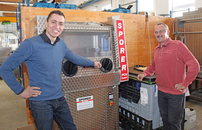 Michael (links) und Andreas Schmetzer haben in nur einem Jahr ihre Sporer PCS GmbH auf einen guten Weg gebracht. (Brand-Aktuell)