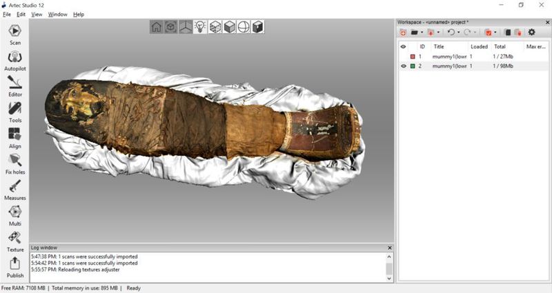 Das 3D-Modell der Mumie Sherit, erstellt mit dem 3D-Scanner Artec Eva – die präziseste digitale Kopie der Originalmumie, die es bislang gibt – innen wie außen.  (Artec 3D)