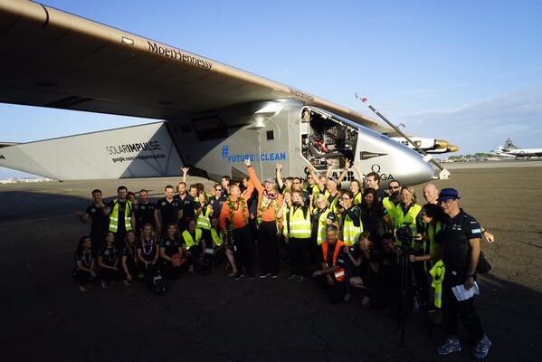 Den Piloten des ultraleicht Flugzeugs Solar Impulse 2 ist die erste Weltumrundung, nur mit  solarbetriebenen Elektromotoren an Bord, geglückt. (Bild; Solar Impulse)