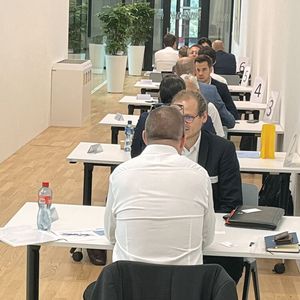 Tout au long de la journée, plusieurs moments pour le réseautage sont aménagés afin de permettre aux participants d'échanger ou de nouer des partenariats. (Source :  FSRM)