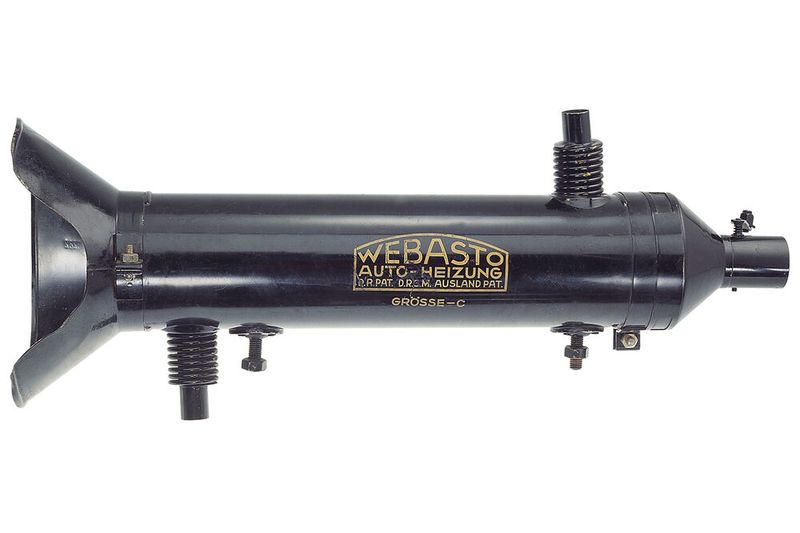 In die „Flüstertüte“ kam vorne Frischluft hinein, sie wurde im Zylinder vom Motorkühlwasser erwärmt und so in den Wagen geleitet. (Bild: Webasto)