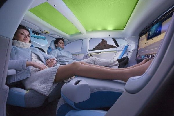 Mit dem vollelektrisch angetriebenen Konzeptfahrzeug „XchangE“ zeigt die Schweizer Ideenschmiede Rinspeed auf dem Genfer Auto-Salon die Zukunft des autonomen Fahrens.  (Rinspeed)