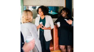 Der persönliche Verkauf spielt vor allem bei erklärungsbedürftigen Produkten und Leistungen eine wichtige Rolle.  (gemeinfrei)