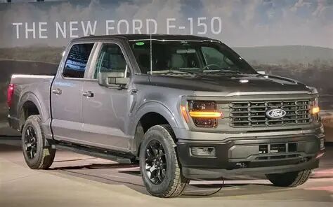 Ford hat seine Produktstrategie überarbeitet. Etwa soll es den F-150 nicht mehr als rein elektrische Variante geben.(Bild:  Ford)