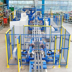 So sieht die von Dalex konzipierte Linienfertigung für Wärmetauscher aus. Vor allem die schweißtechnischen Systeme sind quasi die Kernanlagen der Maschine. Komplettiert wird die Anlage durch Reinigungsbürsten, Abstapelfunktionen und Positionierungseinheiten.