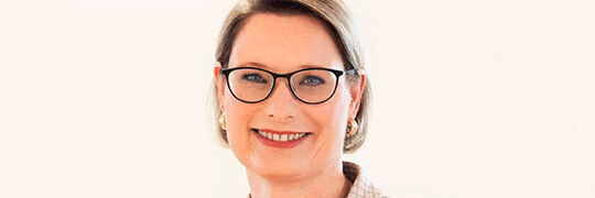 Die rheinland-pfälzische Bildungsministerin, Dr. Stefanie Hubig (SPD), informiert über die neue digitale Bildungspplattform des Landes