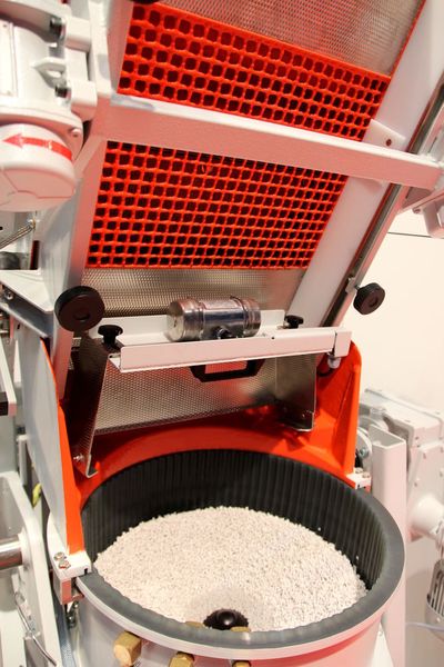 Eindrücke von der Deburring Expo 2015. (Bild: Itasse)