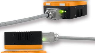 Freecon Contactless überträgt laut Hersteller eine Leistung von 240 W – 24 Volt DC / 10 Ampere – über einen Luftspalt bis 5 mm kontaktlos. (Weidmüller)