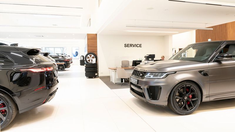 Der Neubau verfügt über rund 1.400 Quadratmeter Ausstellungsfläche. (Bild: Schneider-Gruppe)