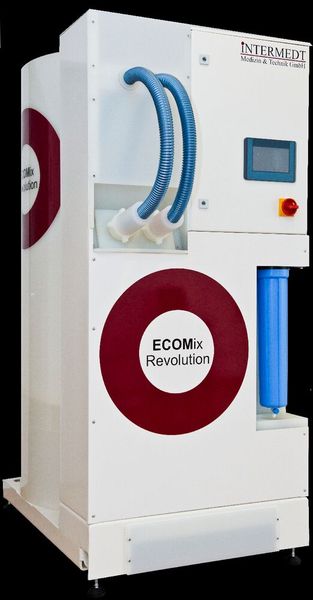 Ecommix Revolution zur vollautomatischen Herstellung von Dialysekonzentraten direkt im Dialysezentrum. (Bild: Intermedt)