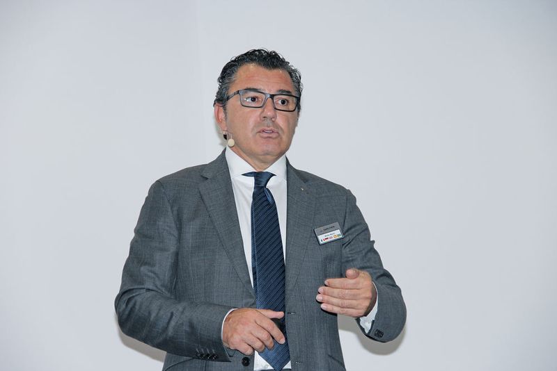 „Wir stellen unseren Kunden die bestmögliche Lösung aus Präzisionswerkzeugen, individueller Beratung und punktgenauem Service bereit”, sagte Mirko Merlo, Vorstandsvorsitzender der Walter AG. (Bild: Kroh)